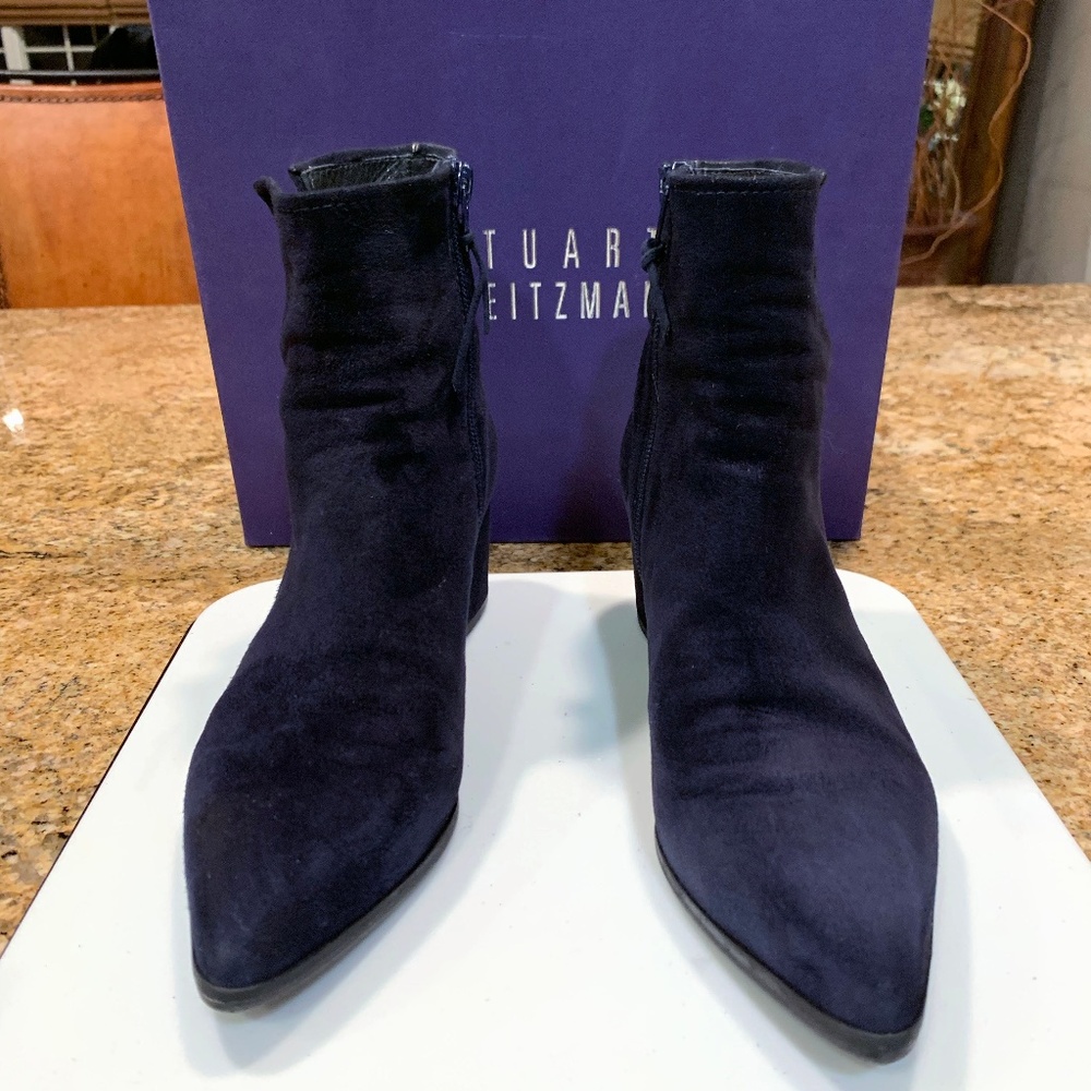 Stuart Weitzman Banjosvelt Ankle Boot, Navy Suede